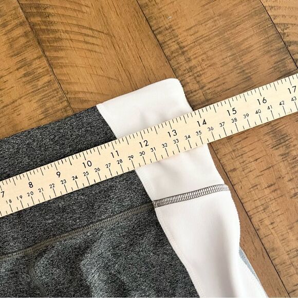 Athleta Leggings Size M Salutation Colorblock Asymmetrical Powervita 7/8 Yoga - Picture 3 of 6